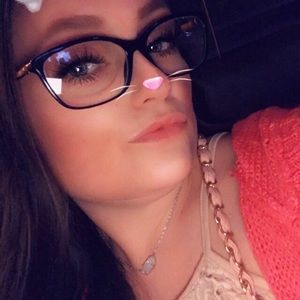 Meet your Posher, Brandy